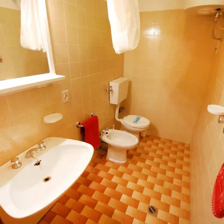 Solarium-4 By Interhome *