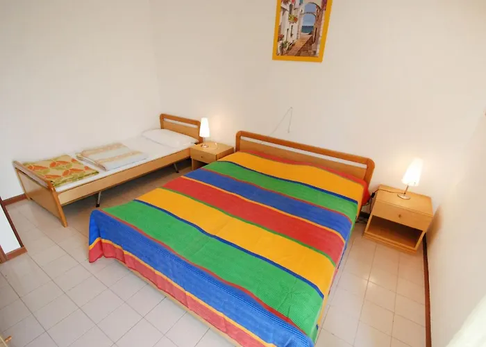 Solarium-4 By Interhome *